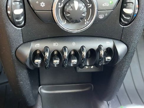 Used 2011 MINI Cooper Clubman S image 26