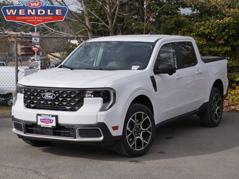 New 2026 Ford Maverick Lariat w/ 4K Tow Package image 1