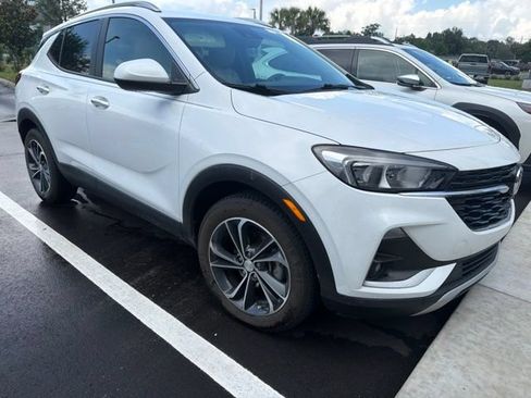 Used 2021 Buick Encore GX Select FWD image 1