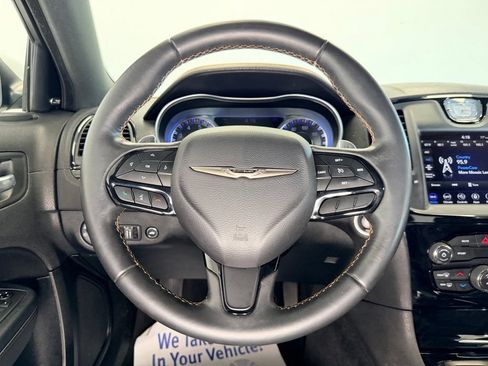 Used 2018 Chrysler 300 S w/ 300S Alloy Package AWD/4WD image 14