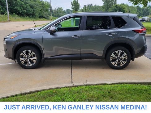 Certified 2023 Nissan Rogue SV w/ SV Premium B Package AWD/4WD image 6