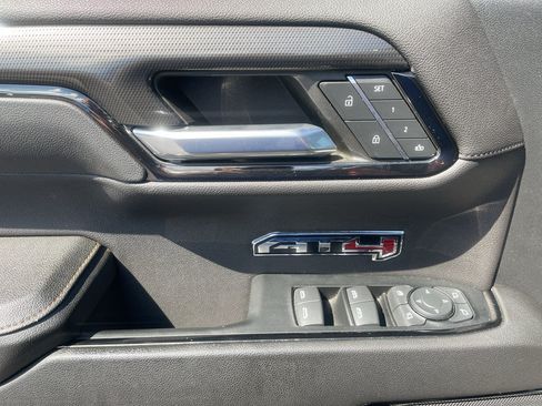 Certified 2023 GMC Sierra 1500 AT4 w/ AT4 Preferred Package AWD/4WD image 19