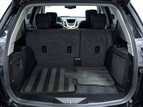 Used 2017 GMC Terrain SLT w/ Open Road Package FWD image 9