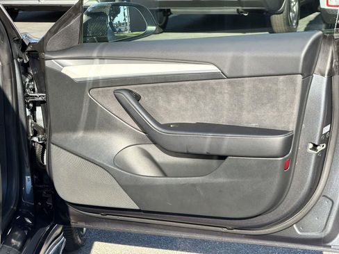 Used 2022 Tesla Model 3 Performance image 31