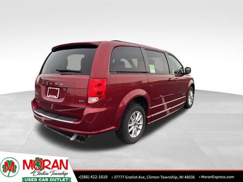 Used 2015 Dodge Grand Caravan SXT image 5
