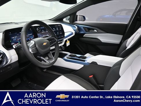 New 2026 Chevrolet Equinox EV LT image 7