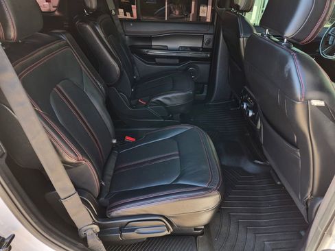 Used 2019 Ford Expedition Limited w/ Equipment Group 303A image 33