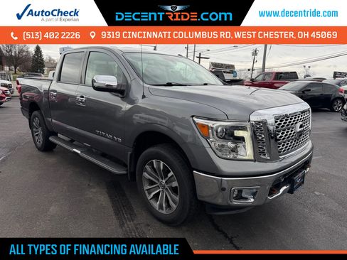 Used 2018 Nissan Titan SL image 1
