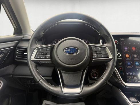 Used 2024 Subaru Outback Premium AWD/4WD image 12