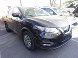 Used 2020 Nissan Rogue Sport S image 2
