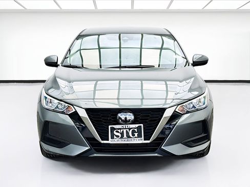 Used 2022 Nissan Sentra SV w/ All-Weather Package image 2