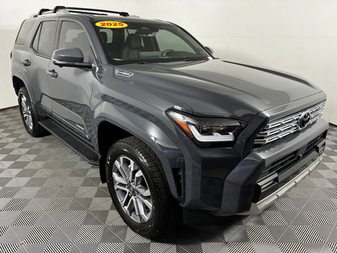 Used 2025 Toyota 4Runner Limited AWD/4WD image 3