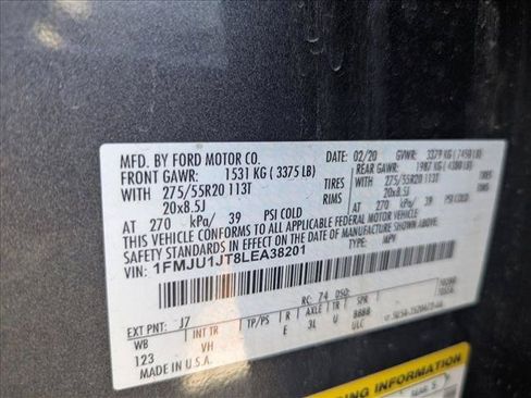 Certified 2020 Ford Expedition XLT w/ Equipment Group 202A AWD/4WD image 17