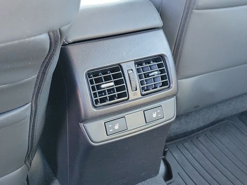 Used 2017 Subaru Legacy 2.5i Limited image 15