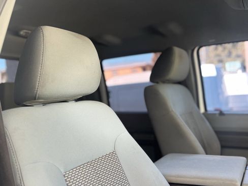 Used 2011 Ford F250 XLT w/ XLT Interior Pkg image 24