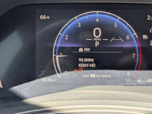 Used 2025 Toyota Grand Highlander AWD image 11