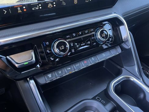 New 2026 GMC Sierra 3500 Denali AWD/4WD image 35