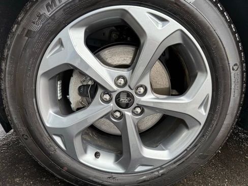 Used 2024 Ford Escape ST-Line Select w/ Tech Pack #2 image 9