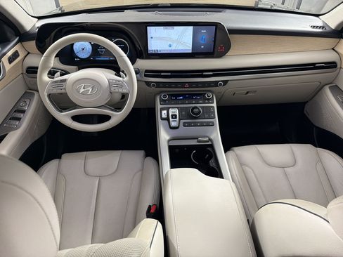 Used 2023 Hyundai Palisade Limited FWD image 16