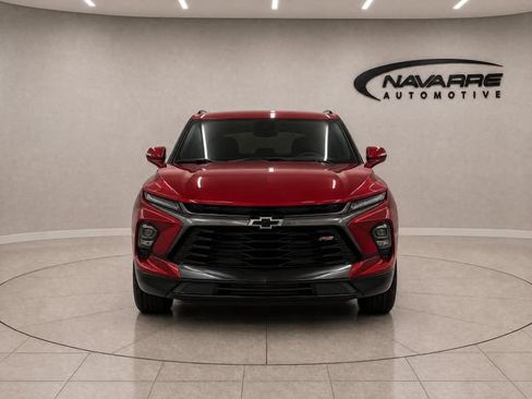 Used 2023 Chevrolet Blazer RS w/ Enhanced Convenience Package FWD image 2