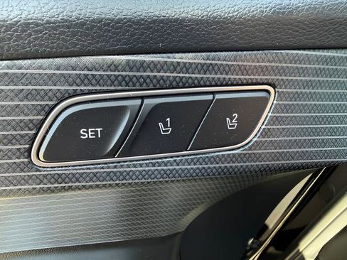 Used 2024 Hyundai Palisade Limited AWD/4WD image 21