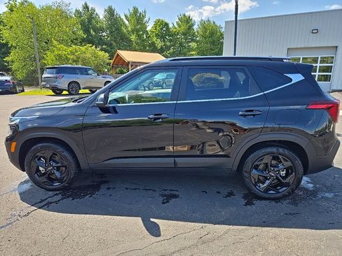 Certified 2026 Kia Seltos EX w/ EX Sunroof Package AWD/4WD image 7