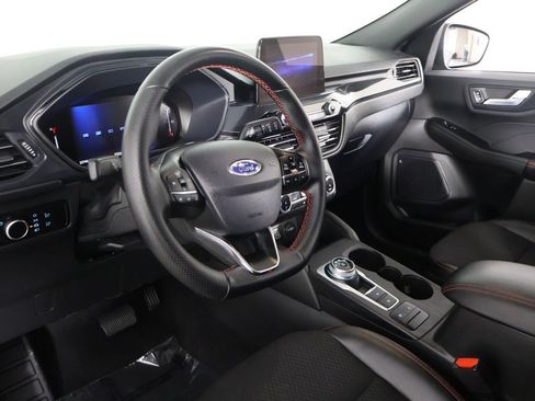 Used 2025 Ford Escape ST-Line AWD/4WD image 25