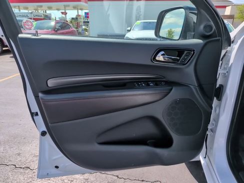 Used 2025 Dodge Durango GT AWD/4WD image 16
