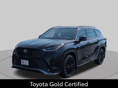 Certified 2026 Toyota Highlander XSE AWD/4WD image 1