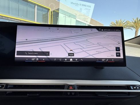 Used 2025 BMW iX xDrive50 image 28