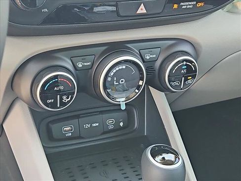 New 2026 Hyundai Venue SEL FWD image 12