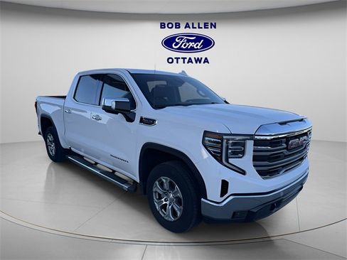 Used 2025 GMC Sierra 1500 SLT image 8