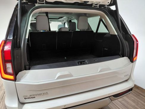 Certified 2025 Ford Expedition Max Platinum w/ Driver's Package AWD/4WD image 51
