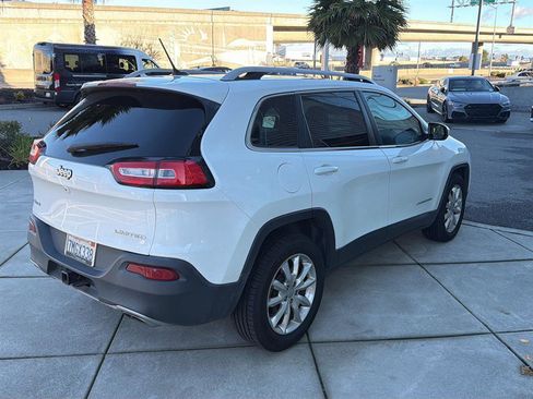 Used 2015 Jeep Cherokee Limited w/ Luxury Group image 6