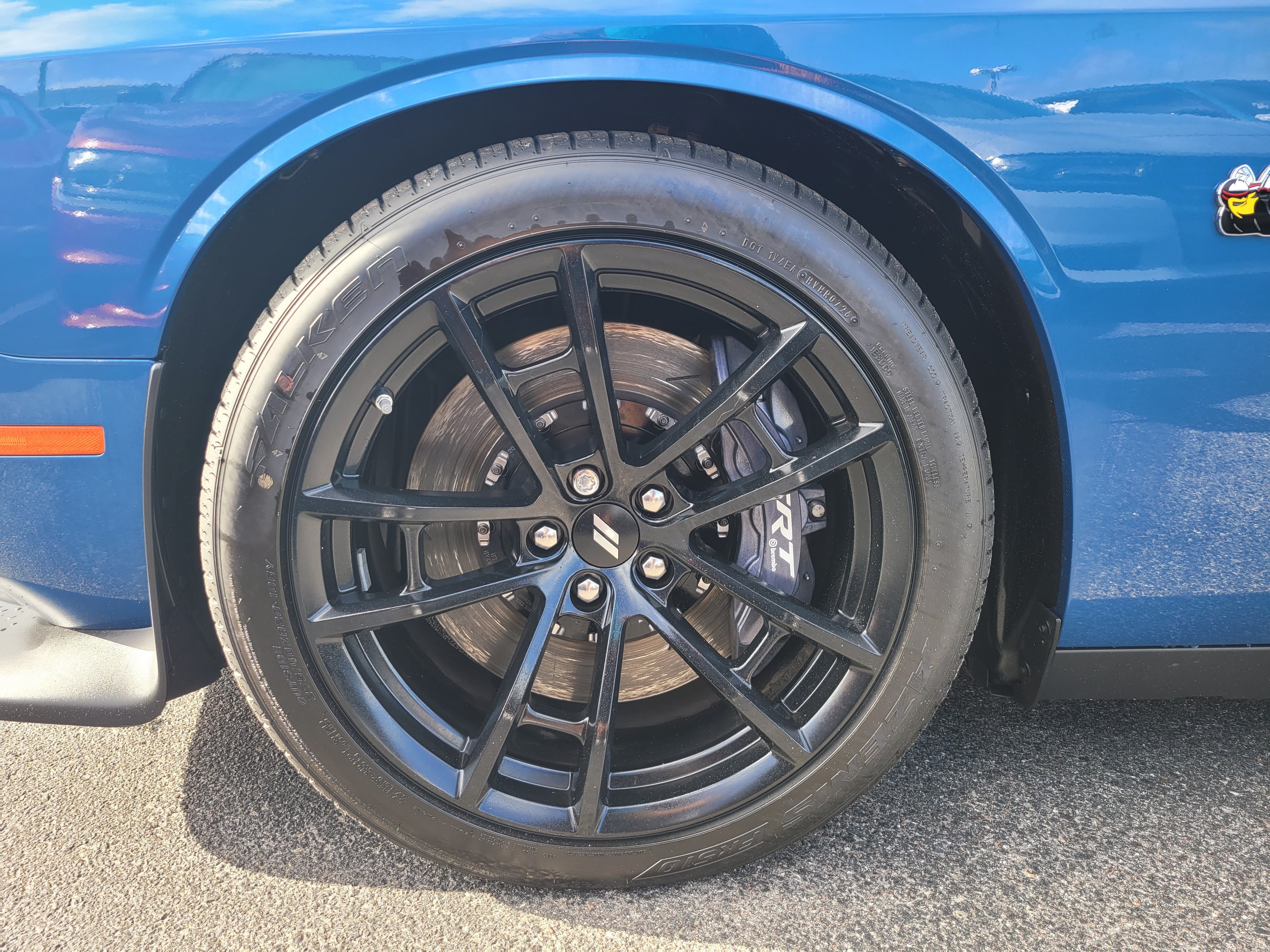 Used 2022 Dodge Challenger R/T Scat Pack w/ Shaker Package RWD image 9