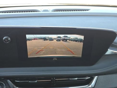 Used 2025 Buick Envista Sport Touring image 31