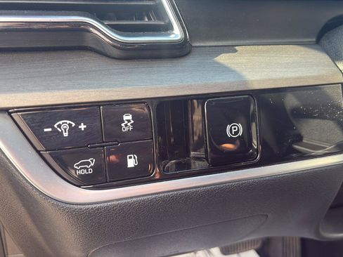 Used 2023 Kia Sportage X-Line AWD/4WD image 37