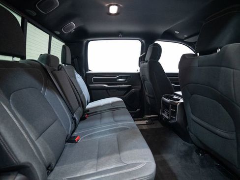 Used 2021 RAM 1500 Big Horn AWD/4WD image 34