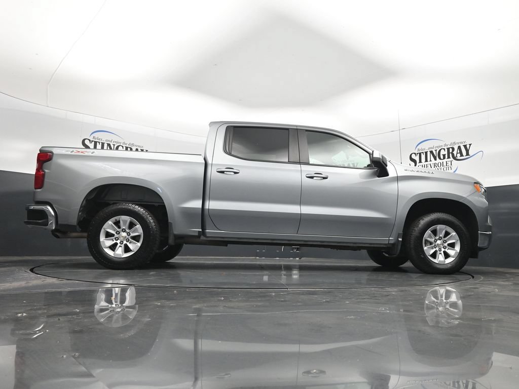 Used 2025 Chevrolet Silverado 1500 LT AWD/4WD image 33