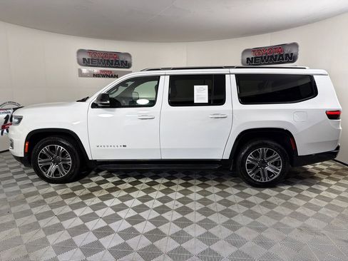 Used 2024 Jeep Wagoneer L Series II w/ Flexible Seating Group image 7