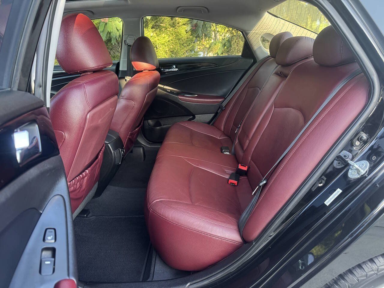Used 2011 Hyundai Sonata Limited FWD image 11