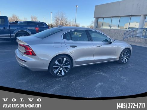 Certified 2023 Volvo S60 B5 Ultimate w/ Climate Package image 5