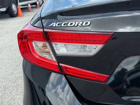 Used 2021 Honda Accord LX image 10