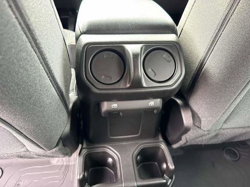 New 2026 Jeep Gladiator Sport image 12