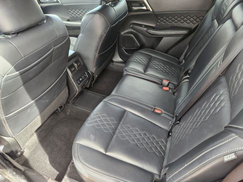 Used 2025 Mitsubishi Outlander SEL AWD/4WD image 20