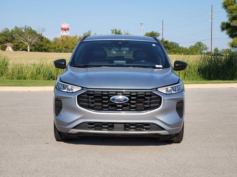 Used 2024 Ford Escape ST-Line image 2