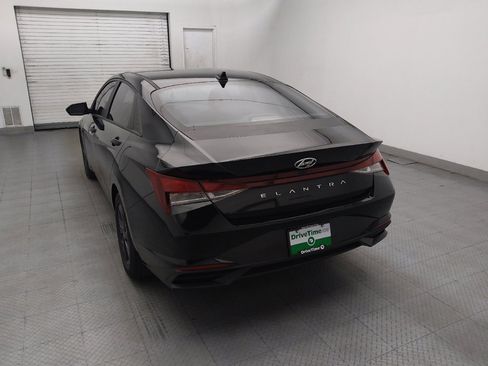 Used 2023 Hyundai Elantra SEL w/ Cargo Package FWD image 6
