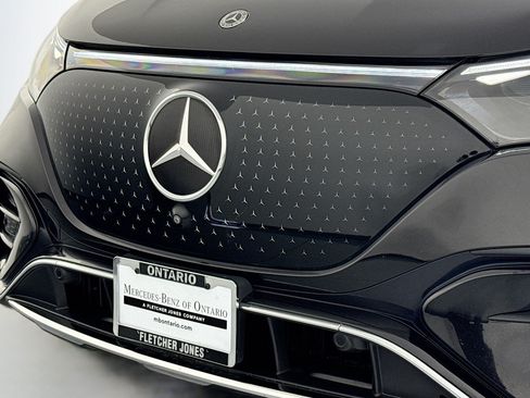 Used 2023 Mercedes-Benz EQE 500 4MATIC SUV image 11
