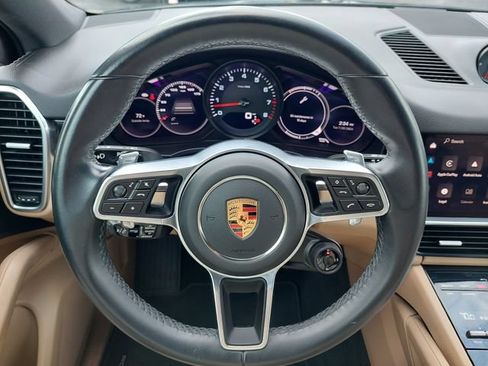 Used 2023 Porsche Cayenne Platinum Edition AWD/4WD image 32