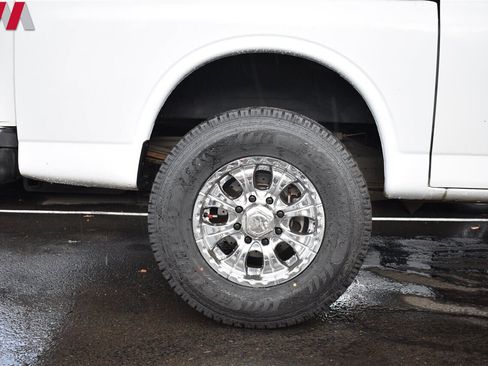 Used 2006 Chevrolet Express 3500 image 28